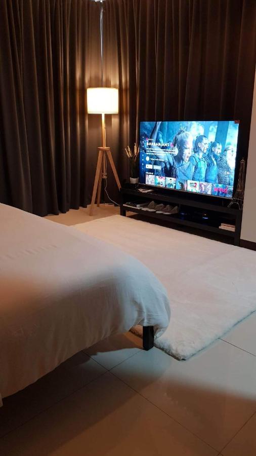 101 Newport Blvd C2 4F By Rechelle Nunag ปาไซ ภายนอก รูปภาพ