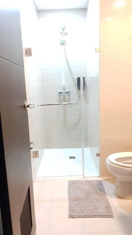 101 Newport Blvd C2 4F By Rechelle Nunag ปาไซ ภายนอก รูปภาพ